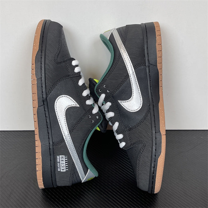 nike sb dunk low skate shoes